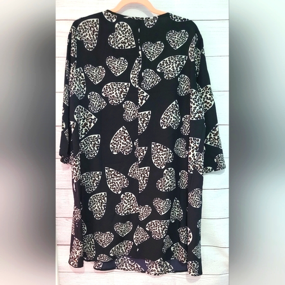 Nwot Emery Rose Heart ❤️ Print lightweight Dress 👗👗 Size XL - Picture 8 of 9